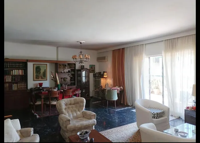 Spacious Double Room In The Center Of Athens