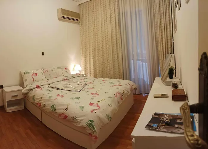 Spacious Double Room In The Center Of Athens